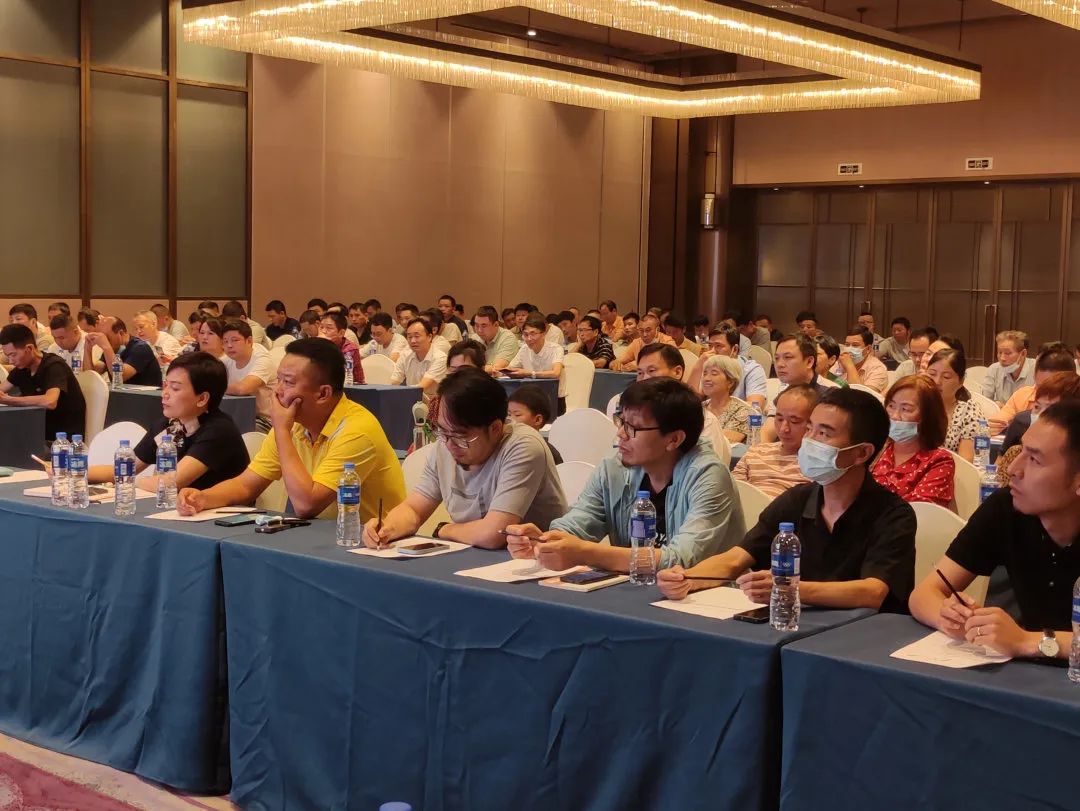 從心出發(fā)，用愛(ài)服務(wù)丨2022年南鴻裝飾全體項(xiàng)目經(jīng)理會(huì)議順利召開(kāi)